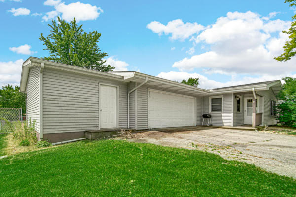 400 SABLE DR, VALPARAISO, IN 46385 - Image 1